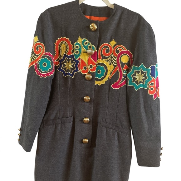 i be Dresses & Skirts - Vintage Women’s Art To Wear Gray Dress  Size 10 Statement Piece‎ Gold Buttons